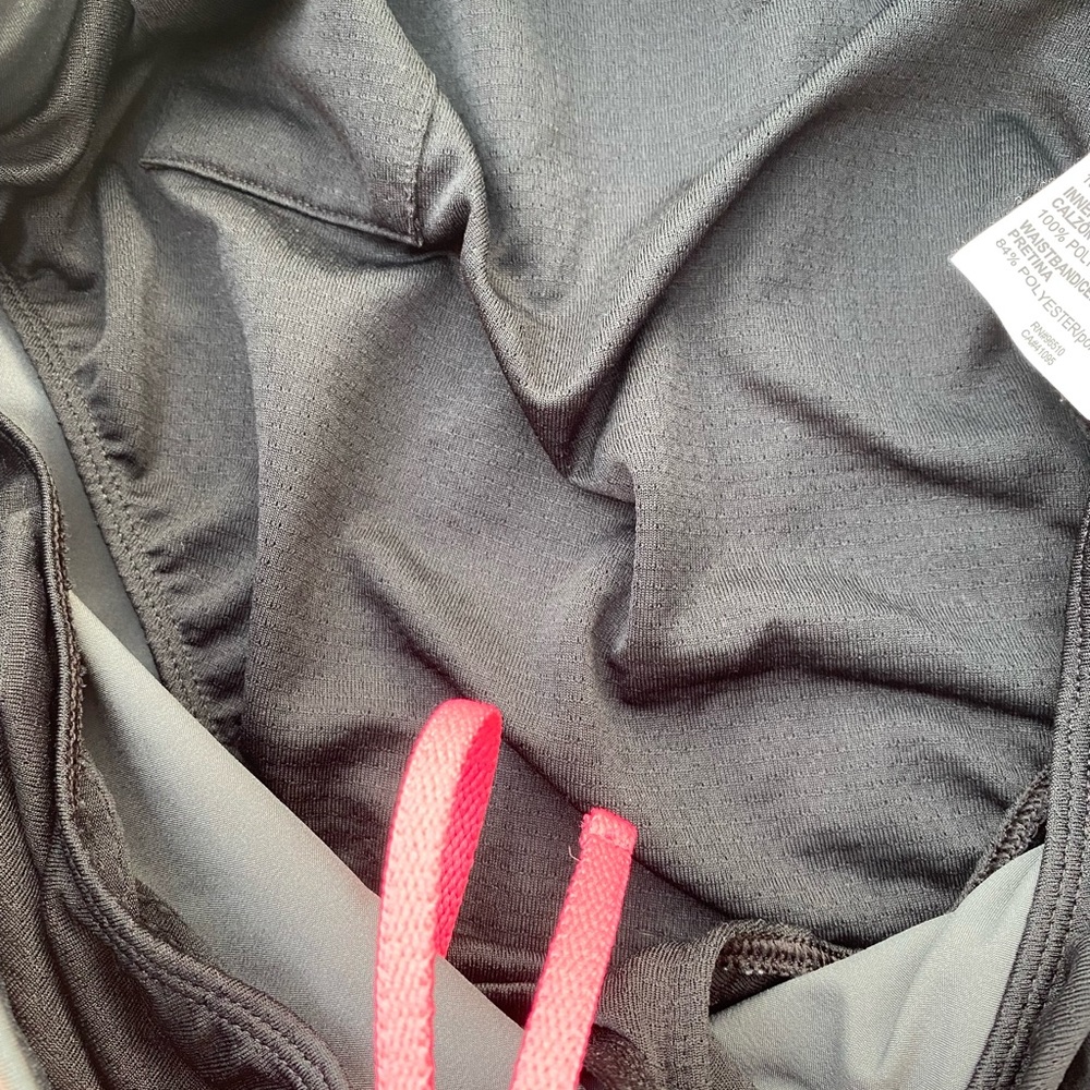 Under Armour Women’s Running Shorts Pink Grey NWOT - Picture 7 of 7